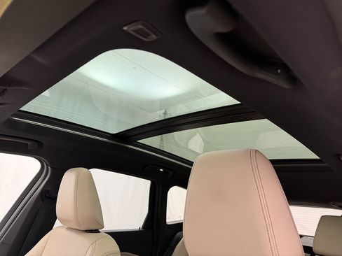 Used 2023 BMW X1 xDrive28i image 7