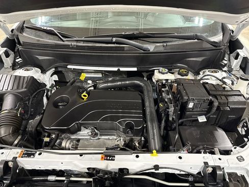 Used 2024 Chevrolet Equinox LT w/ LPO, Floor Liner Package image 24