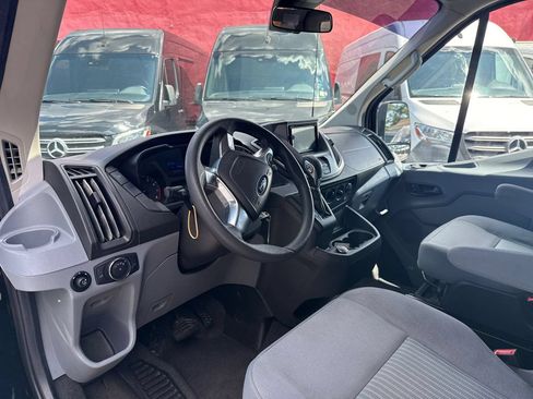 Used 2019 Ford Transit 350 XLT RWD image 7