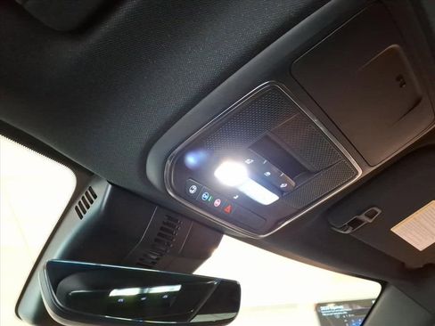 New 2026 Chevrolet Traverse RS image 16