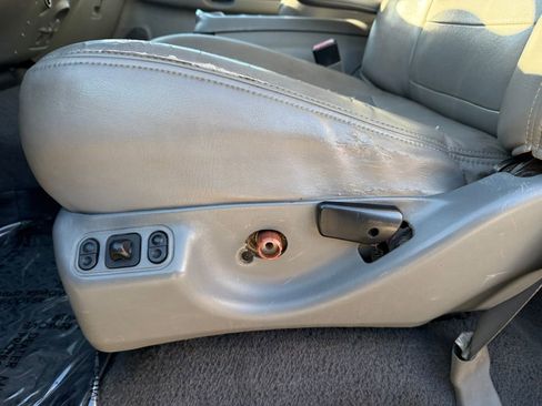 Used 2004 Ford Excursion 4WD image 22
