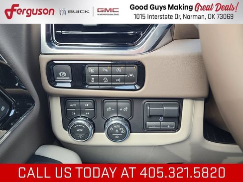 New 2026 GMC Yukon XL Denali w/ Denali Reserve Package AWD/4WD image 18