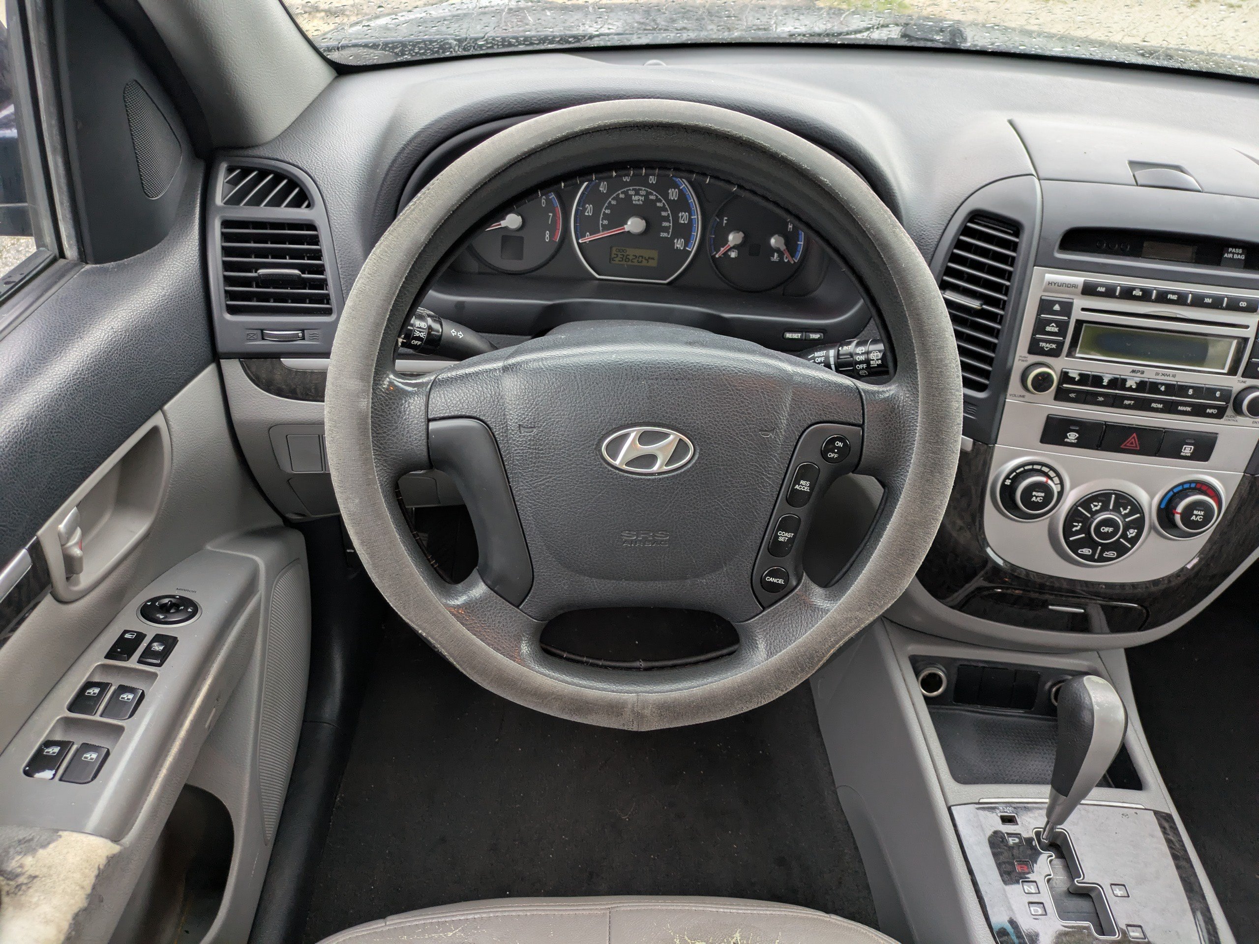 Used 2008 Hyundai Santa Fe GLS FWD image 14