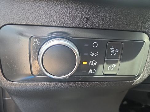 Used 2021 Ford Escape SE FWD image 18