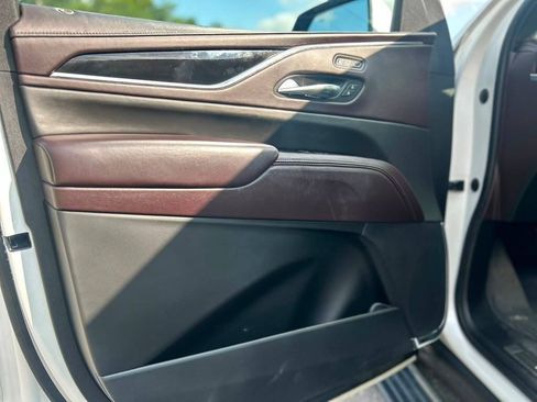 Used 2021 Cadillac Escalade Sport Platinum AWD/4WD image 10