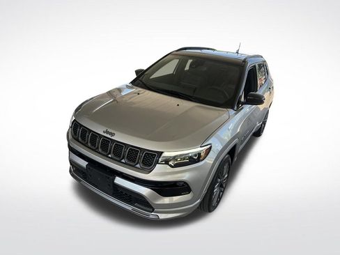 Used 2023 Jeep Compass High Altitude AWD/4WD image 39