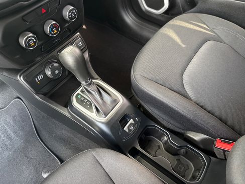 Used 2018 Jeep Renegade Sport w/ Power & Air Group AWD/4WD image 20
