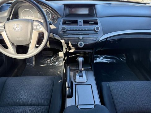 Used 2012 Honda Accord LX image 11