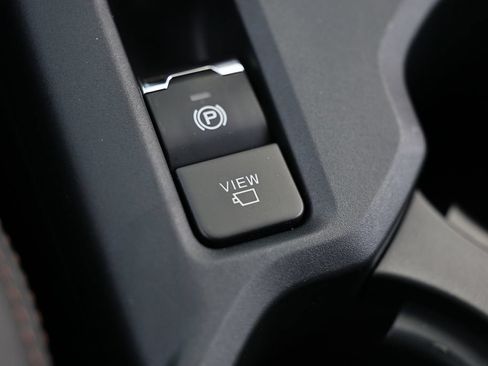 Used 2025 Subaru Forester Touring AWD/4WD image 39