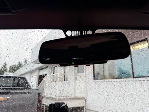 Used 2016 Jeep Wrangler Unlimited Sahara w/ Connectivity Group image 38