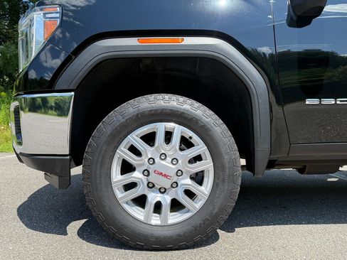 Used 2021 GMC Sierra 2500 SLE w/ SLE Value Package; AWD/4WD image 8