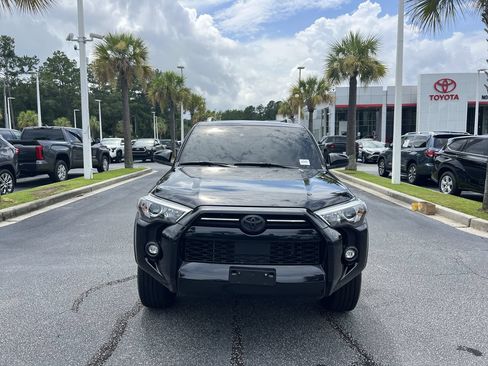 Used 2024 Toyota 4Runner SR5 RWD image 3