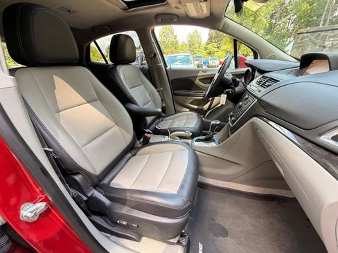 Used 2015 Buick Encore Leather FWD image 23
