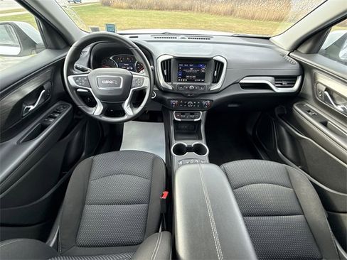 Used 2022 GMC Terrain SLE w/ Driver Convenience Package image 19