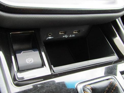 Used 2022 Subaru Outback Wilderness AWD/4WD image 30