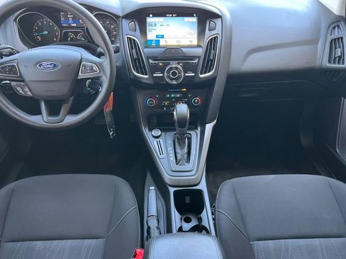 Used 2017 Ford Focus SEL FWD image 15
