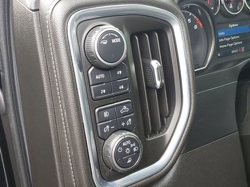 Used 2022 Chevrolet Silverado 1500 RST image 10