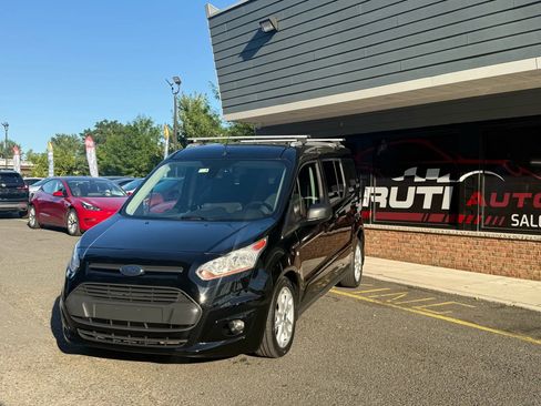 Used 2018 Ford Transit Connect XLT image 1