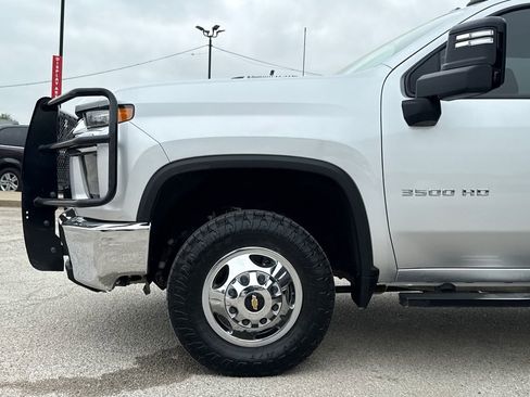 Used 2023 Chevrolet Silverado 3500 LT w/ Convenience Package image 5