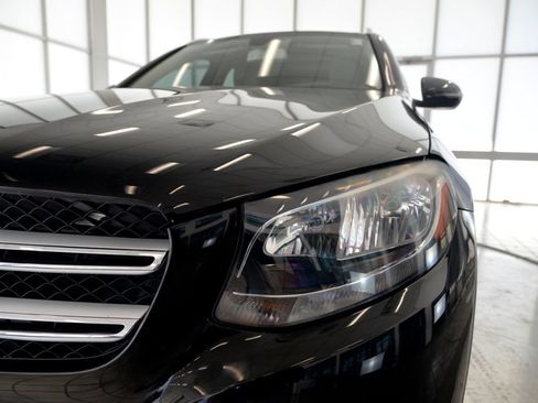 Used 2018 Mercedes-Benz GLC 300 4MATIC image 24