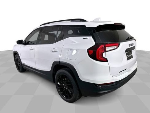 Used 2023 GMC Terrain SLT w/ Infotainment Package II FWD image 6