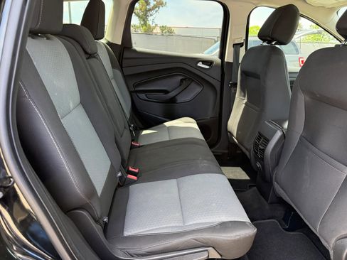 Used 2017 Ford Escape SE AWD/4WD image 20