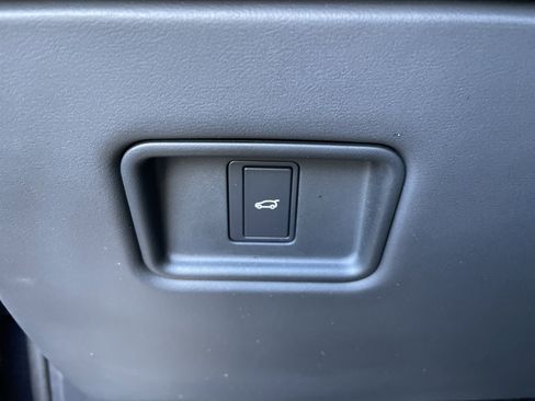 Used 2024 Land Rover Range Rover Sport Dynamic SE AWD/4WD image 46