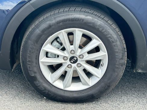 Used 2019 Kia Sorento AWD V6 image 13