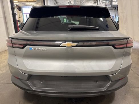Used 2025 Chevrolet Equinox EV LT image 5