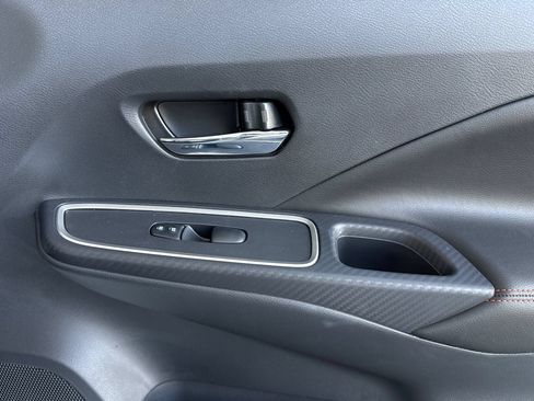 Certified 2025 Nissan Versa SR w/ Trunk Package FWD image 21