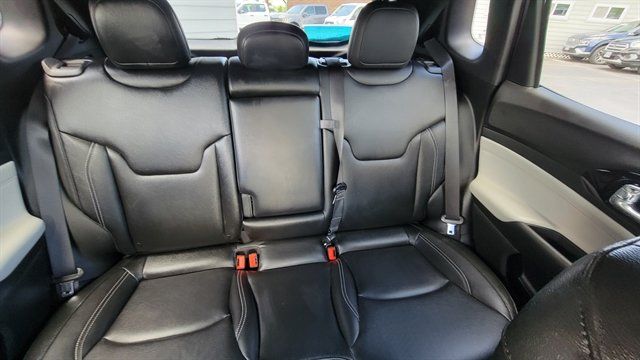 Used 2025 Jeep Compass Limited AWD/4WD image 41