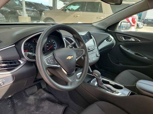 Used 2024 Chevrolet Malibu LT FWD image 10