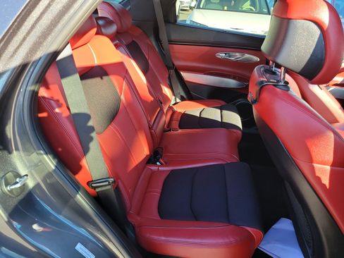 Certified 2023 Genesis GV70 2.5T w/ Sport Prestige Package image 19