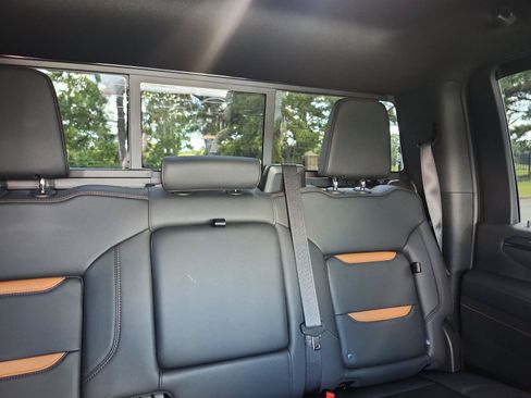 Certified 2026 GMC Sierra 2500 AT4 w/ AT4 Premium Plus Package AWD/4WD image 12