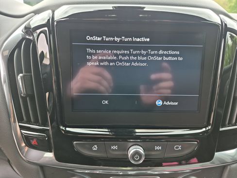 Used 2023 Chevrolet Traverse LT AWD/4WD image 15
