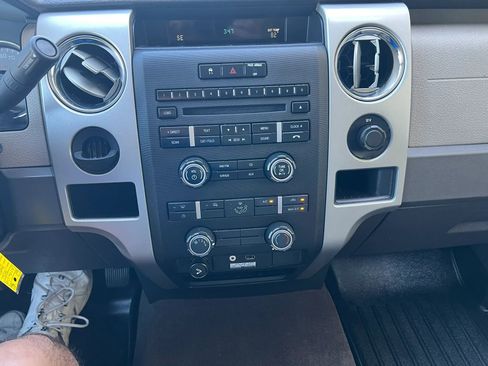 Used 2010 Ford F150 XLT RWD image 12