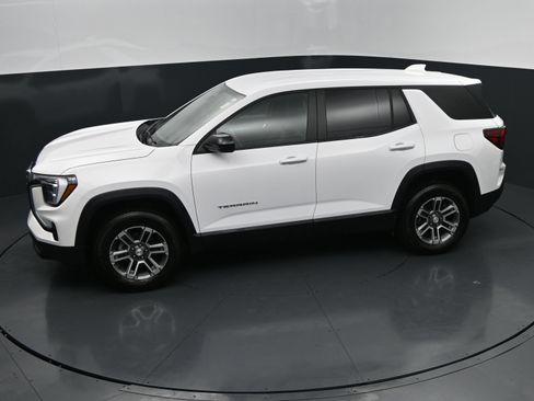 Used 2026 GMC Terrain Elevation FWD image 28