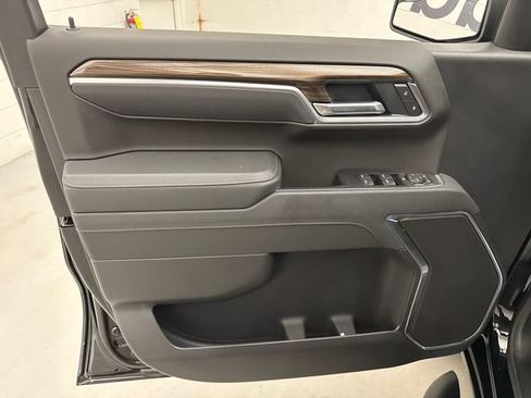 Used 2026 Chevrolet Silverado 1500 RST w/ RST Select Package AWD/4WD image 11