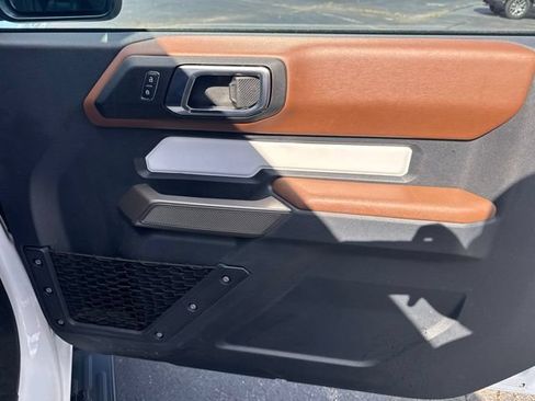 Used 2023 Ford Bronco Outer Banks AWD/4WD image 14
