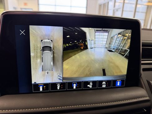 Used 2024 Chevrolet Tahoe Premier image 12