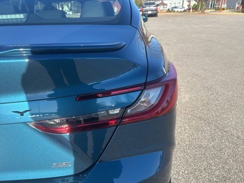 Used 2025 Toyota Camry SE image 10