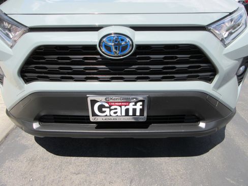 Used 2019 Toyota RAV4 XLE w/ Convenience Package AWD/4WD image 17