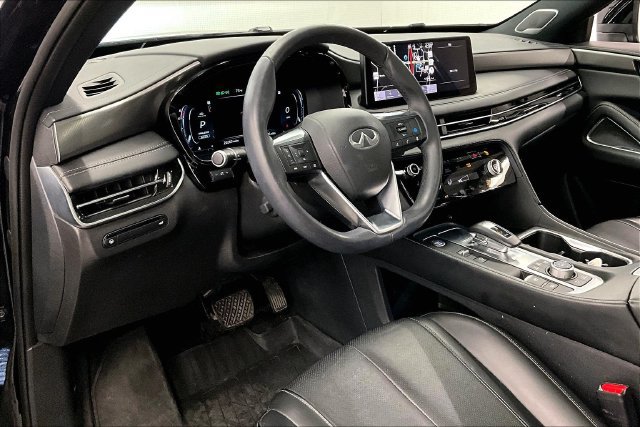 Used 2025 INFINITI QX60 Luxe AWD/4WD image 16