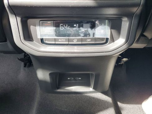 New 2026 Volkswagen Atlas SE image 13