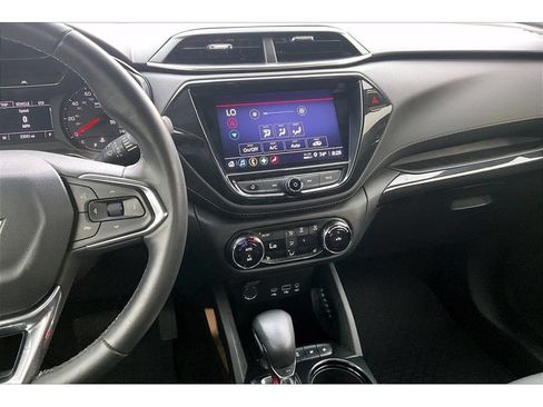 Used 2023 Chevrolet TrailBlazer ACTIV w/ Convenience Package FWD image 8