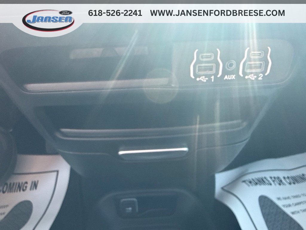 Used 2025 Chrysler Pacifica Select FWD image 29