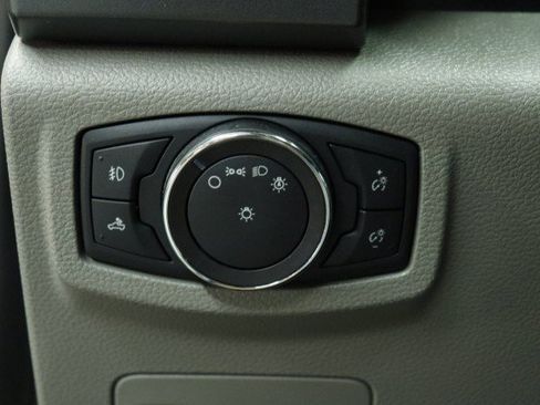 Used 2019 Ford F150 XLT RWD image 9