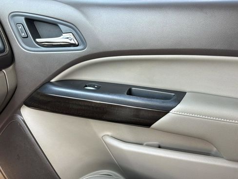 Used 2015 GMC Canyon SLT image 20