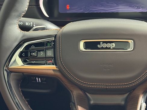 New 2025 Jeep Grand Cherokee L Summit w/ Obsidian Package image 25