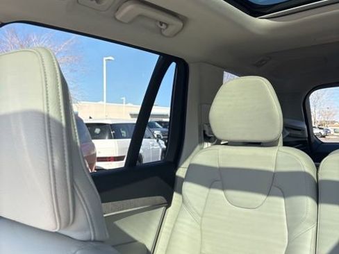 Used 2024 Volvo XC90 T8 Plus w/ Protection Package Premier image 26